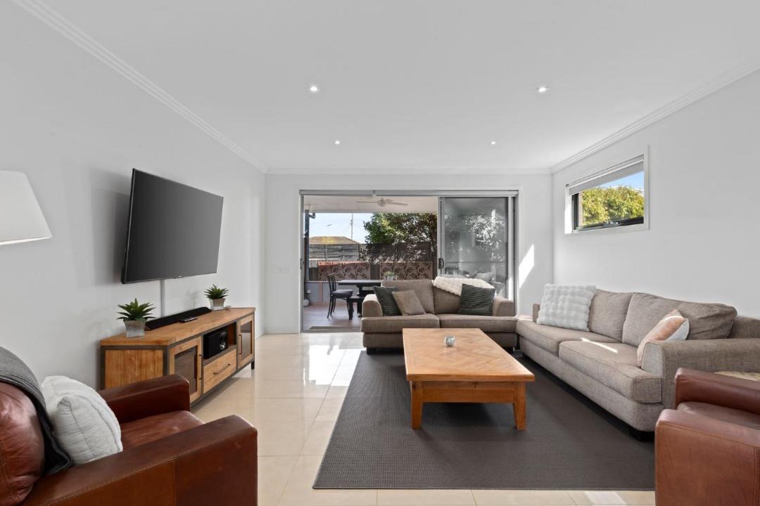 Photo of Others in Indented Head