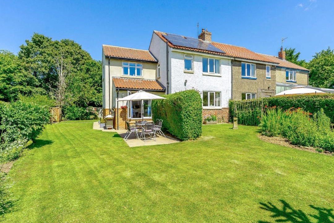 Photo of Others in Bagby