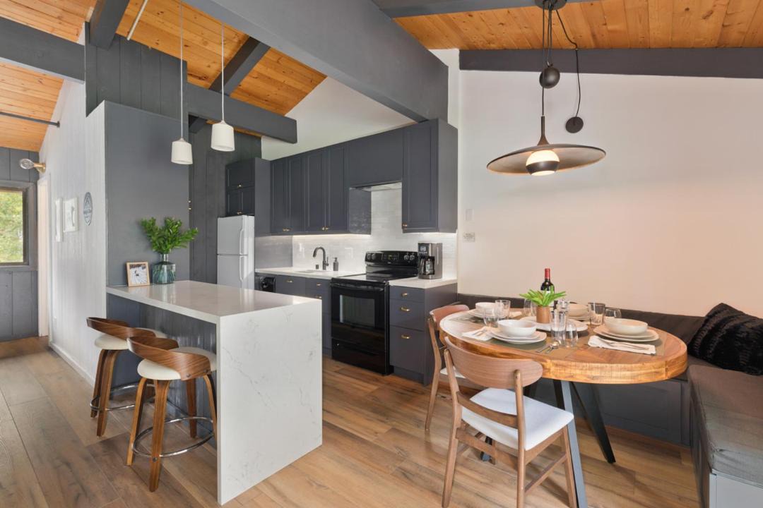 Photo of Kitchen in Mammoth Lakes