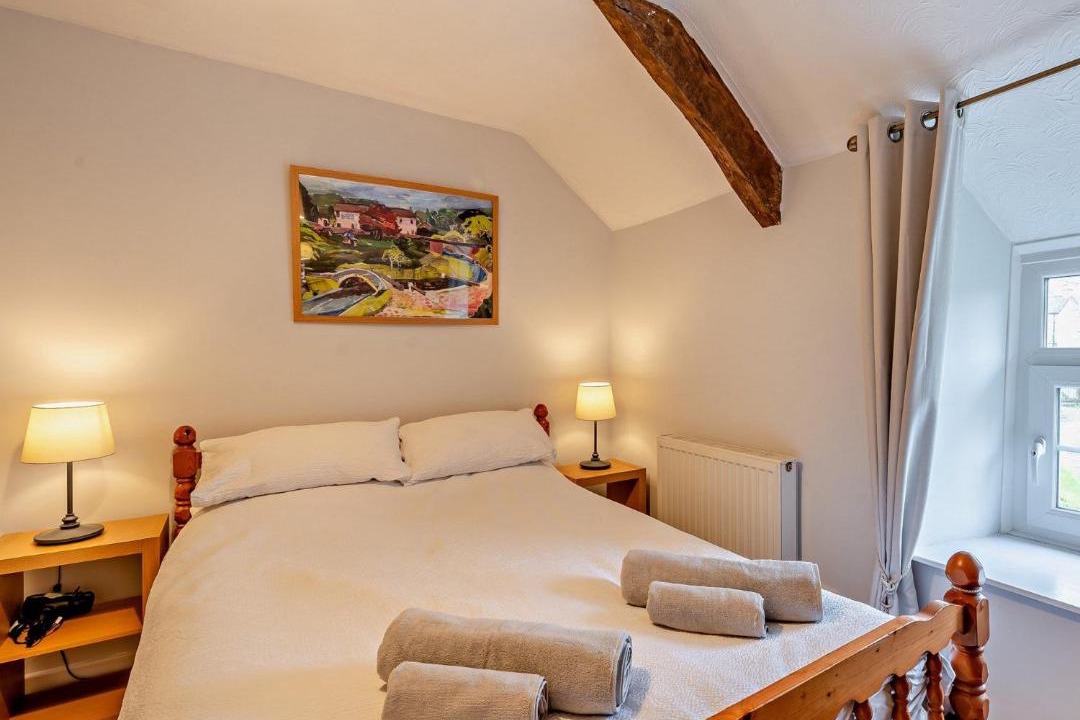 Photo of Others in Llangynidr