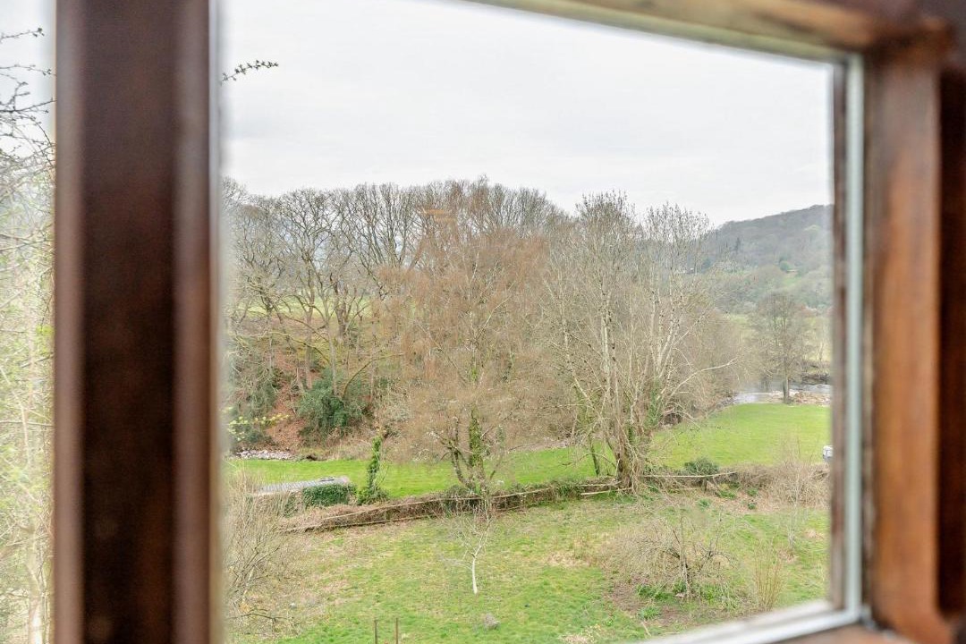 Photo of Others in Llangynidr