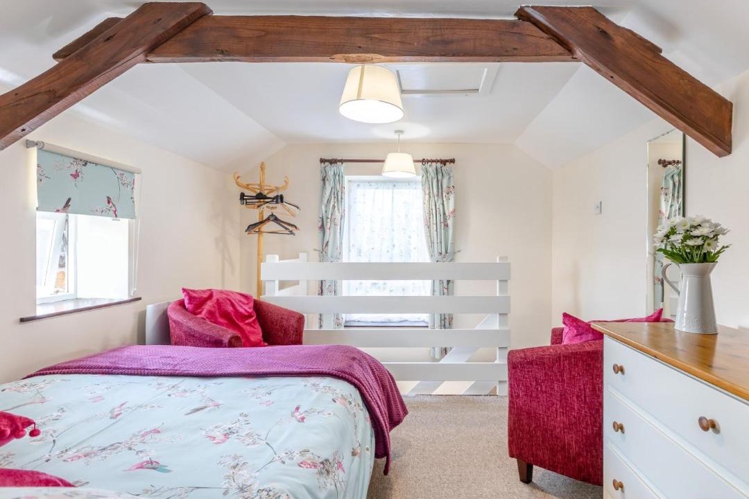 Photo of Others in Black Torrington