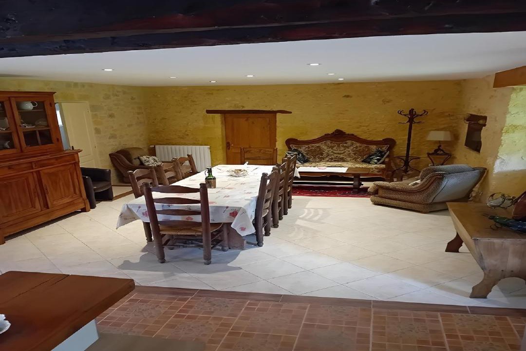 Photo of Others in Meyrals