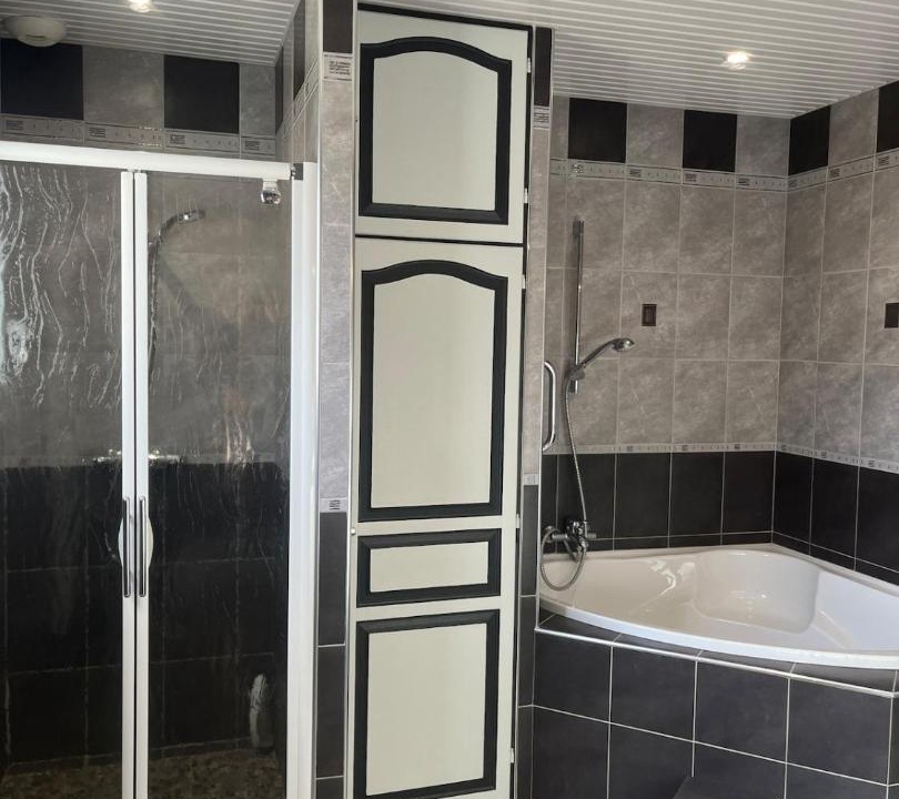 Photo of Bathroom in Ramous