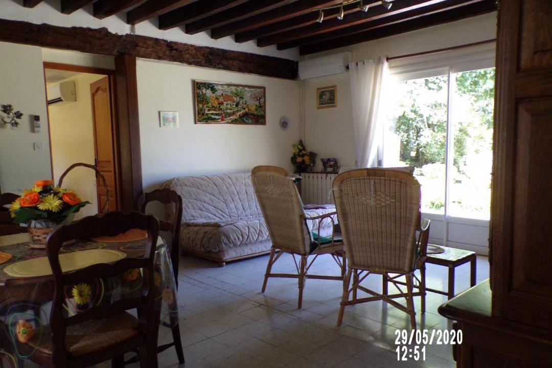 Photo of Others in Unverre