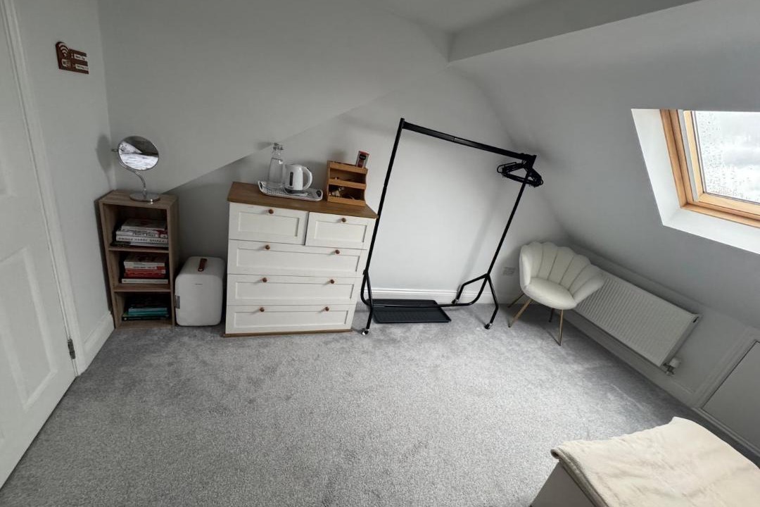 Photo of Others in Woodside