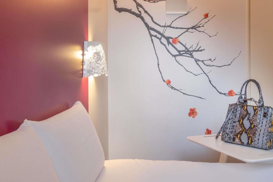 Photo of Others in Miroir - Batignolles