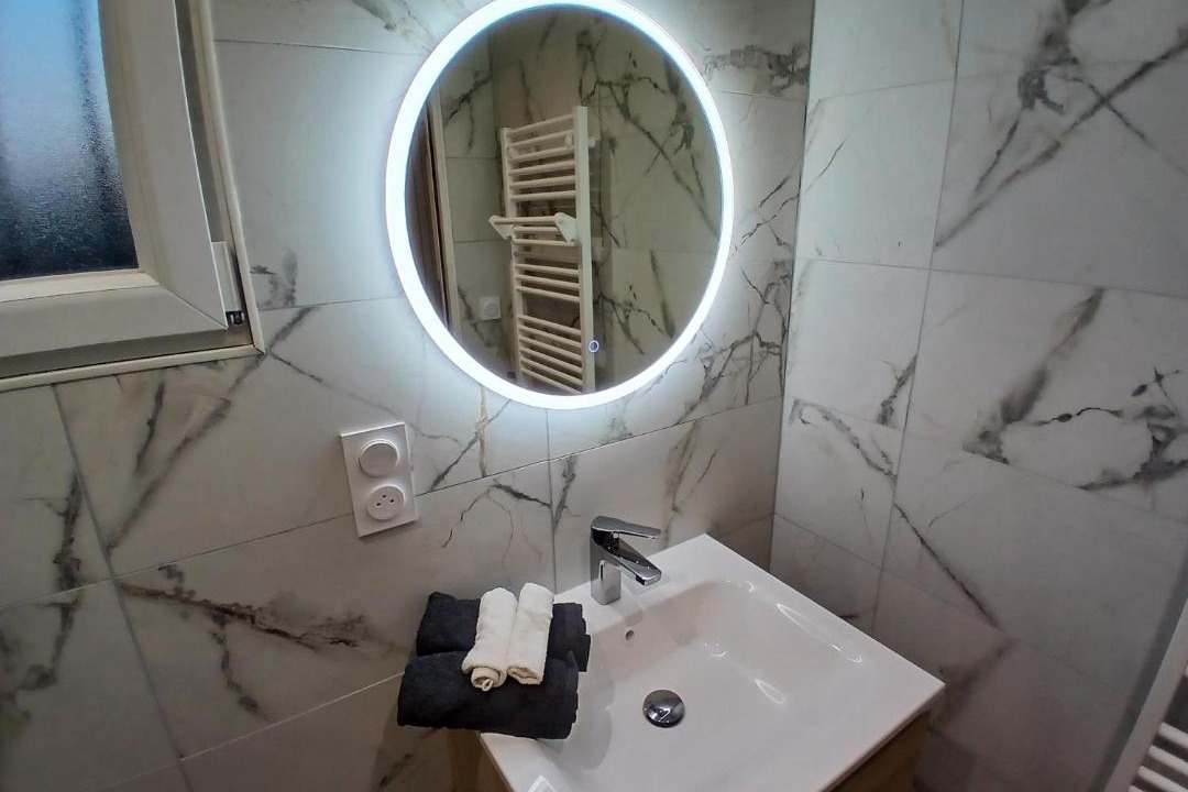 Photo of Bathroom in Saint-Pardoux