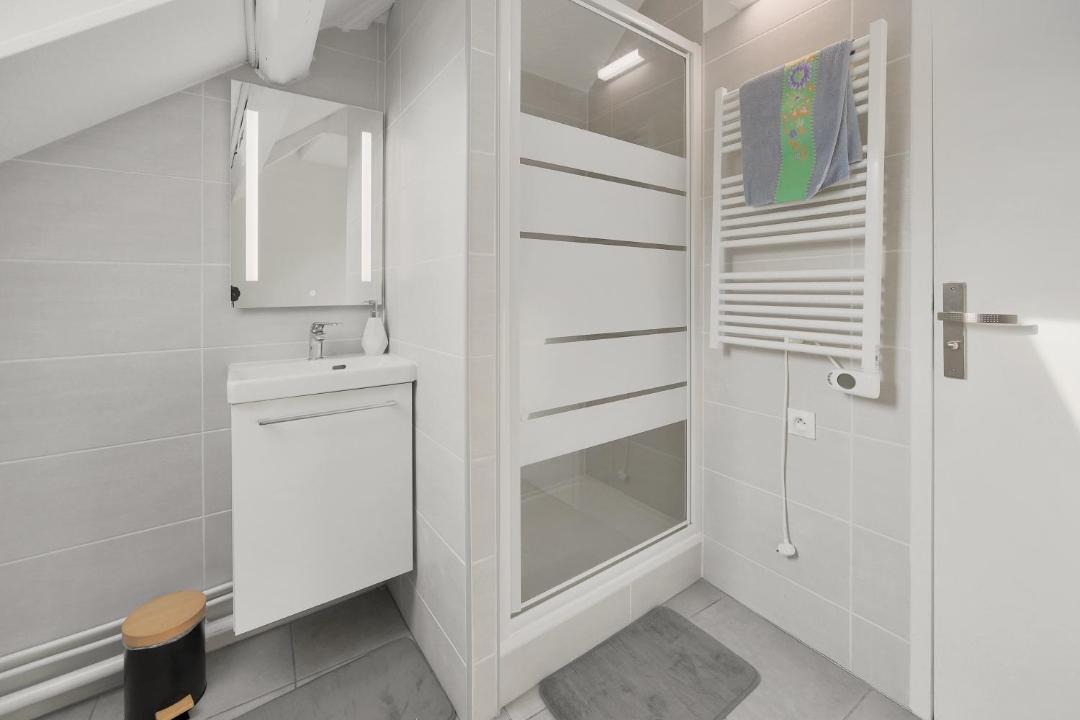 Photo of Bathroom in Caudry