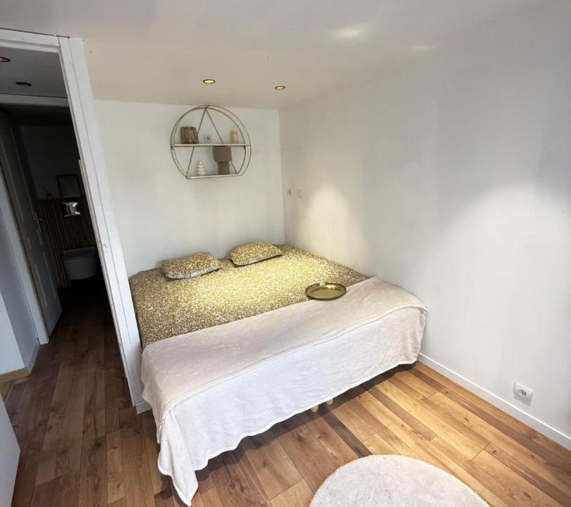 Photo of Bedroom in Lons-le-Saunier