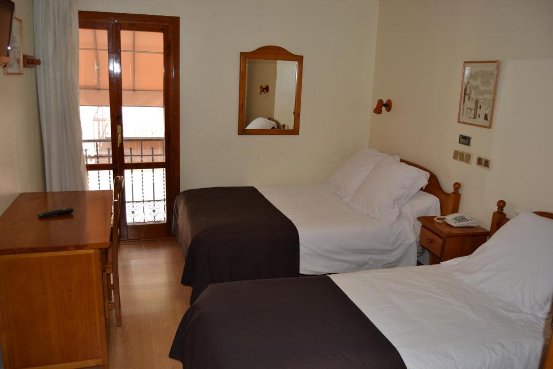 Photo of Bedroom in Alujan