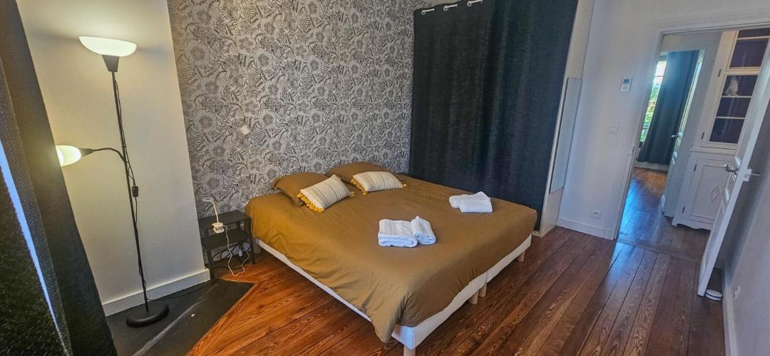 Photo of Bedroom in Alfortville