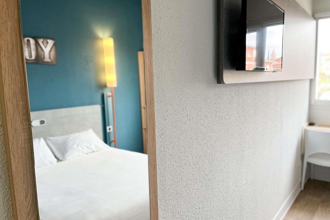 Photo of Bedroom in Saint-Christol-Les-Ales