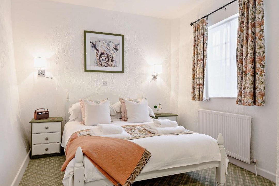 Photo of Others in Alcombe