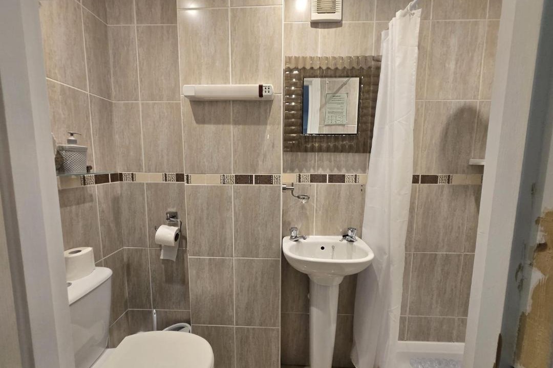 Photo of Bathroom in Hewish