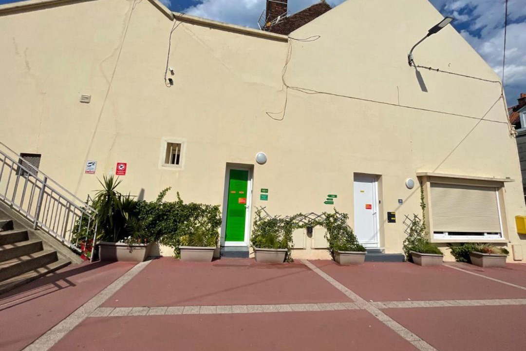 Photo of Others in Calais