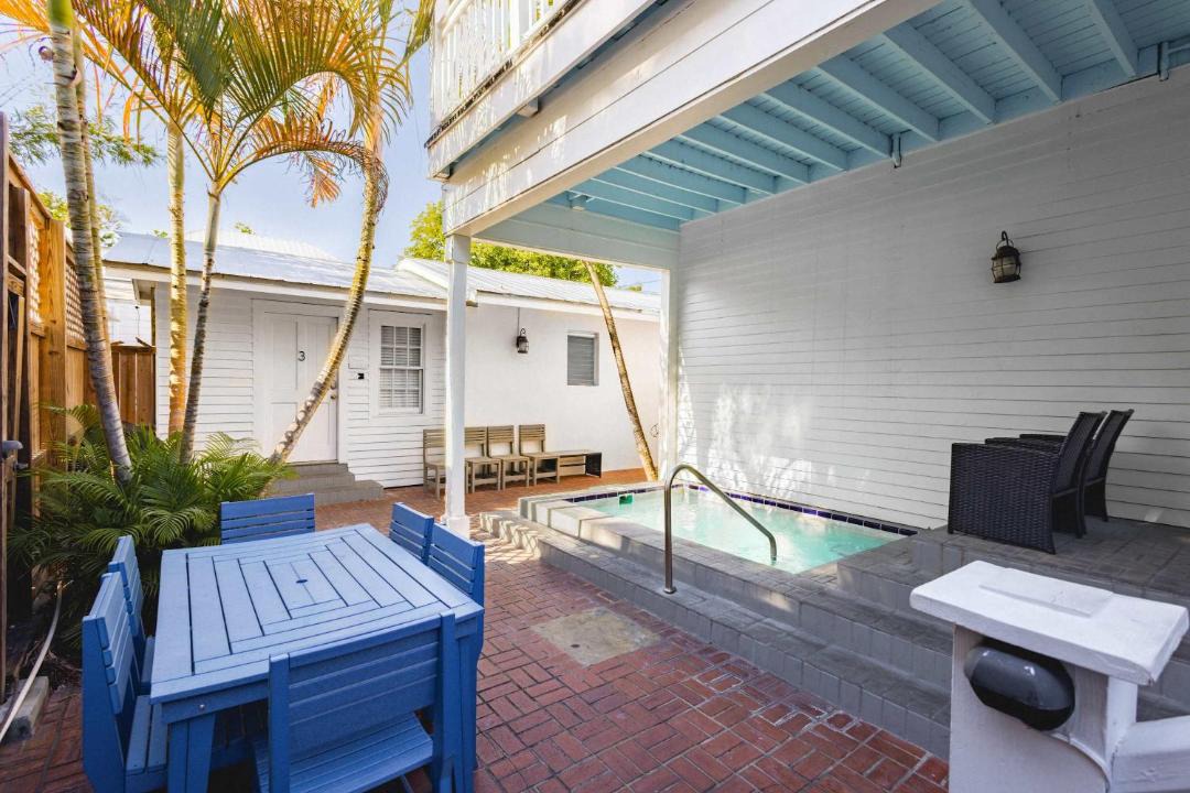 Photo of Patio Balcony in Historic Seaport
