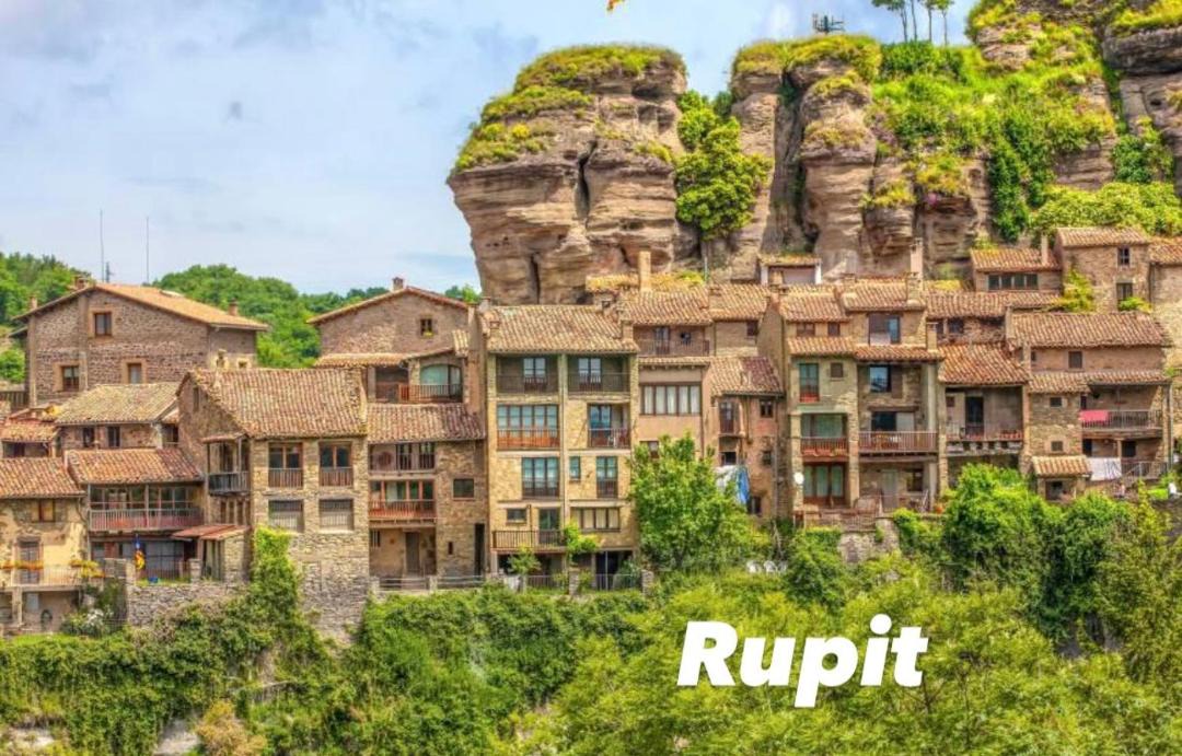 Photo of Buildings in Olot