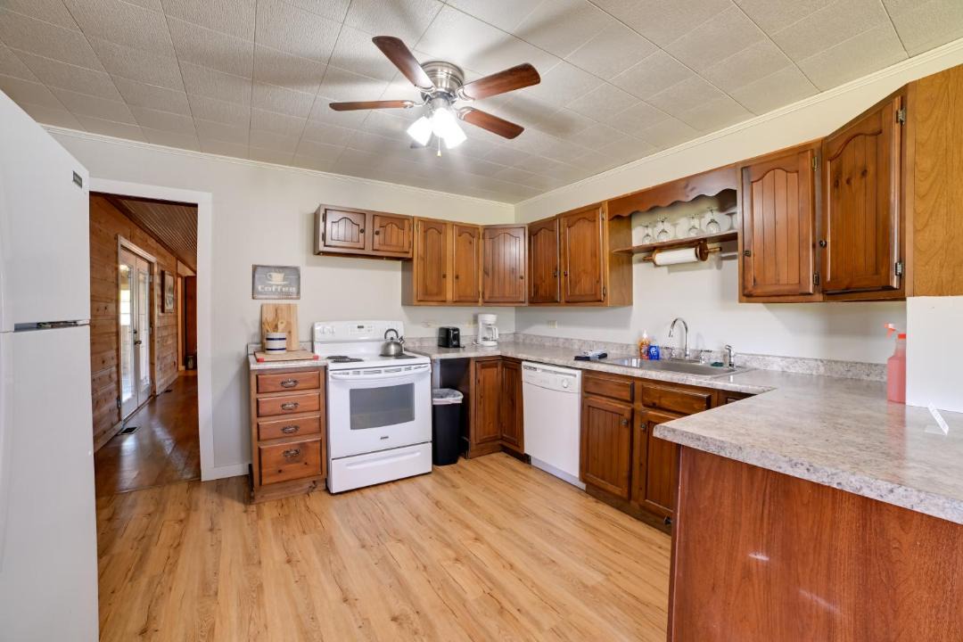 Photo of Kitchen in Hardin County