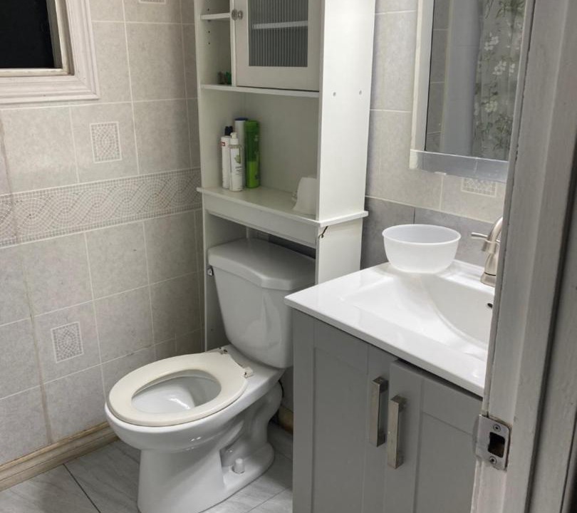 Photo of Bathroom in Bramalea