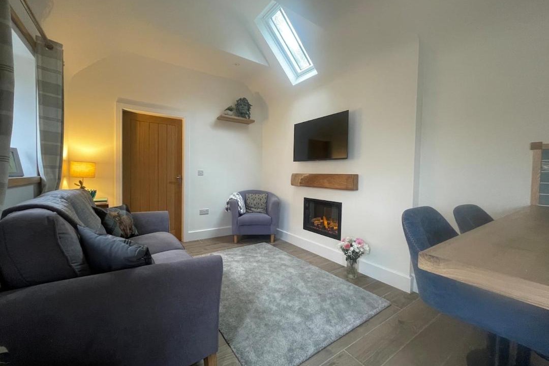 Photo of Others in Potter Brompton