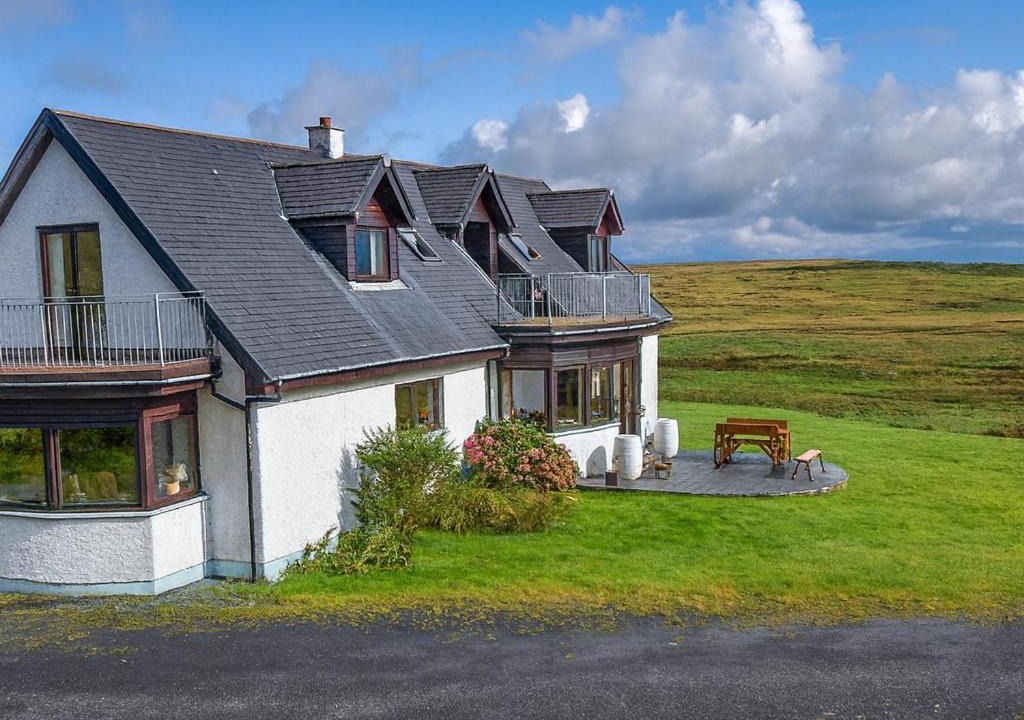 Photo of Others in Nerabus