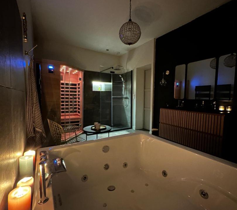 Photo of Bathroom in Fontaine-Bellenger
