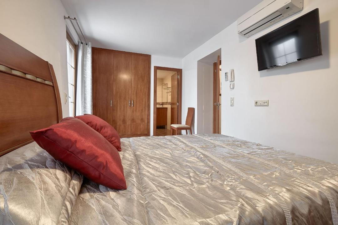 Photo of Others in Tortella