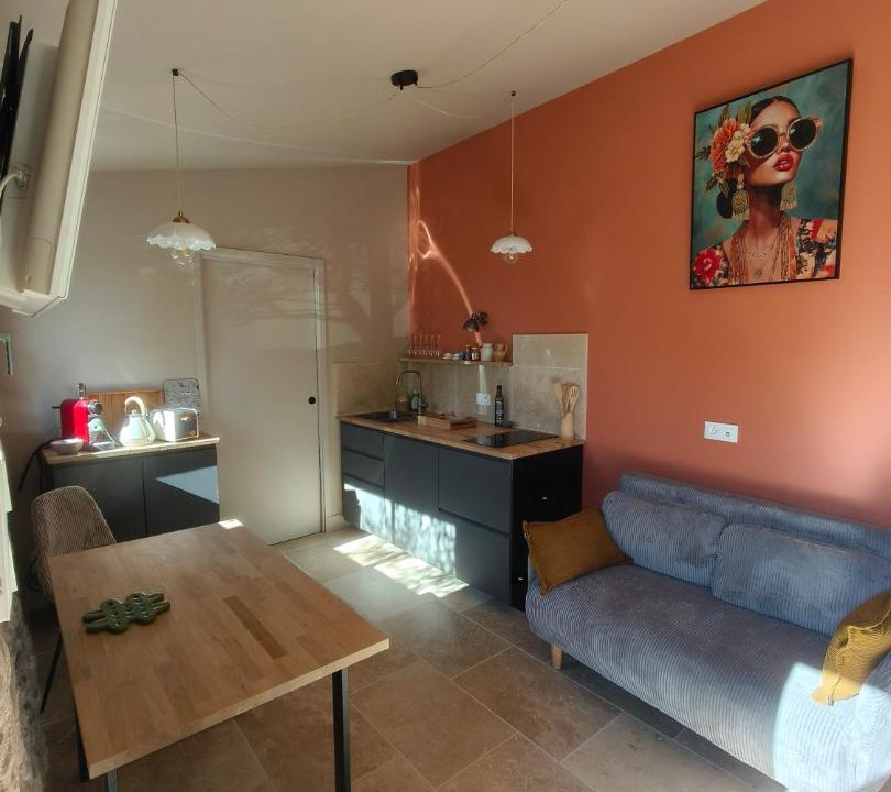 Photo of Others in Saint-Etienne-de-Fontbellon