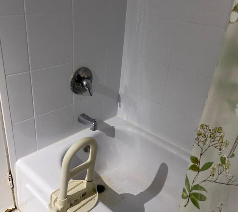Photo of Bathroom in Bramalea