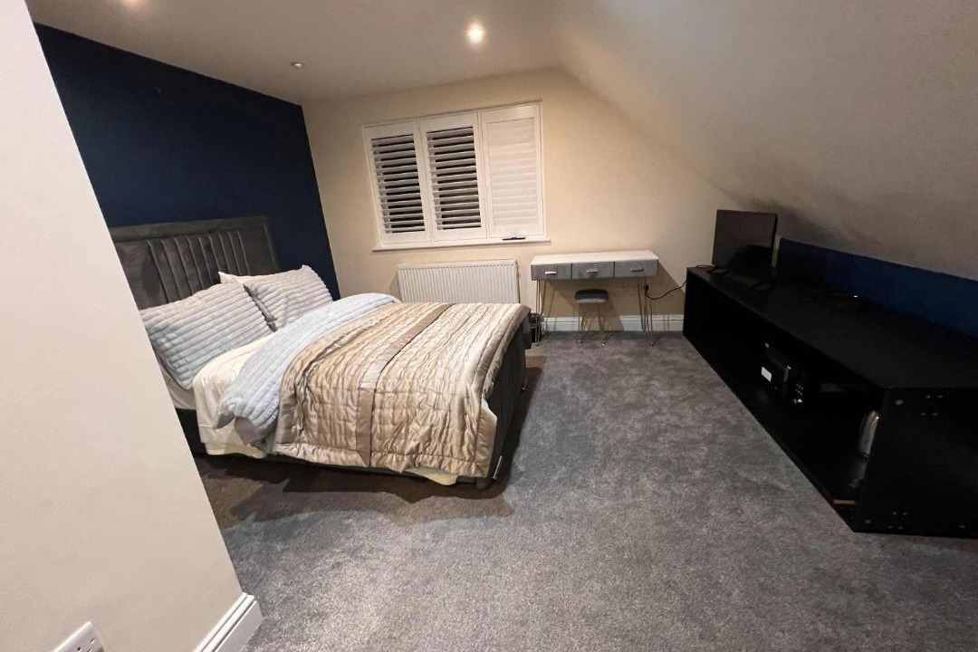 Photo of Bedroom in Horley
