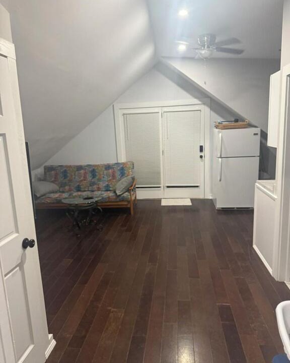 Photo of Others in West New Haven