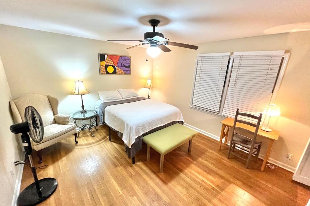 Photo of Bedroom in Sandy Springs