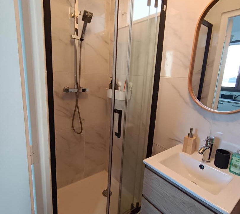 Photo of Bathroom in Chilly-Mazarin