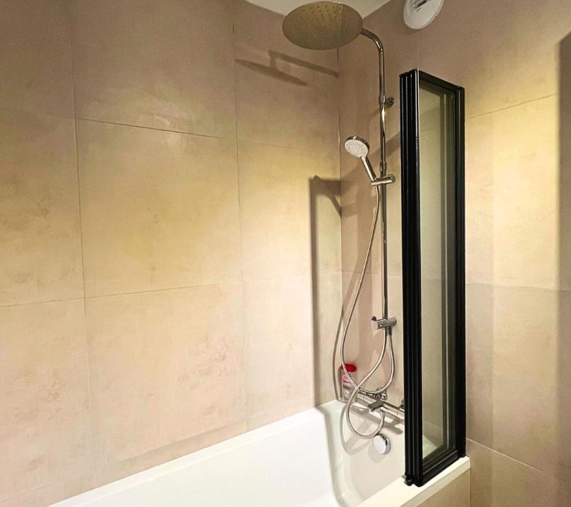 Photo of Bathroom in Corbeil-Essonnes