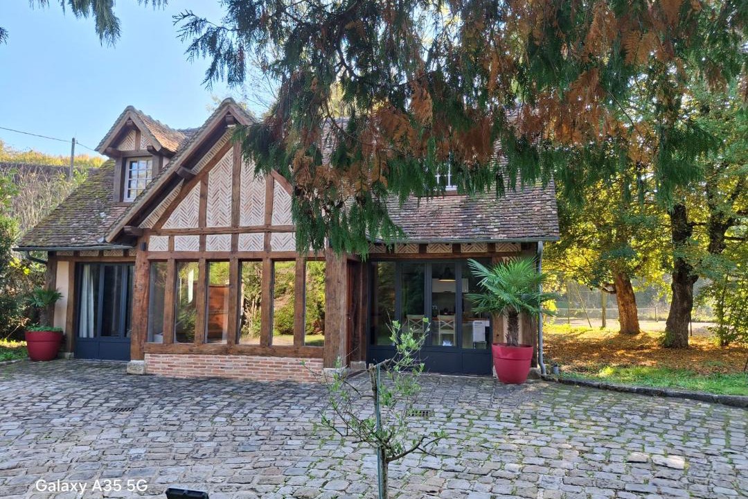 Photo of Others in Verlin