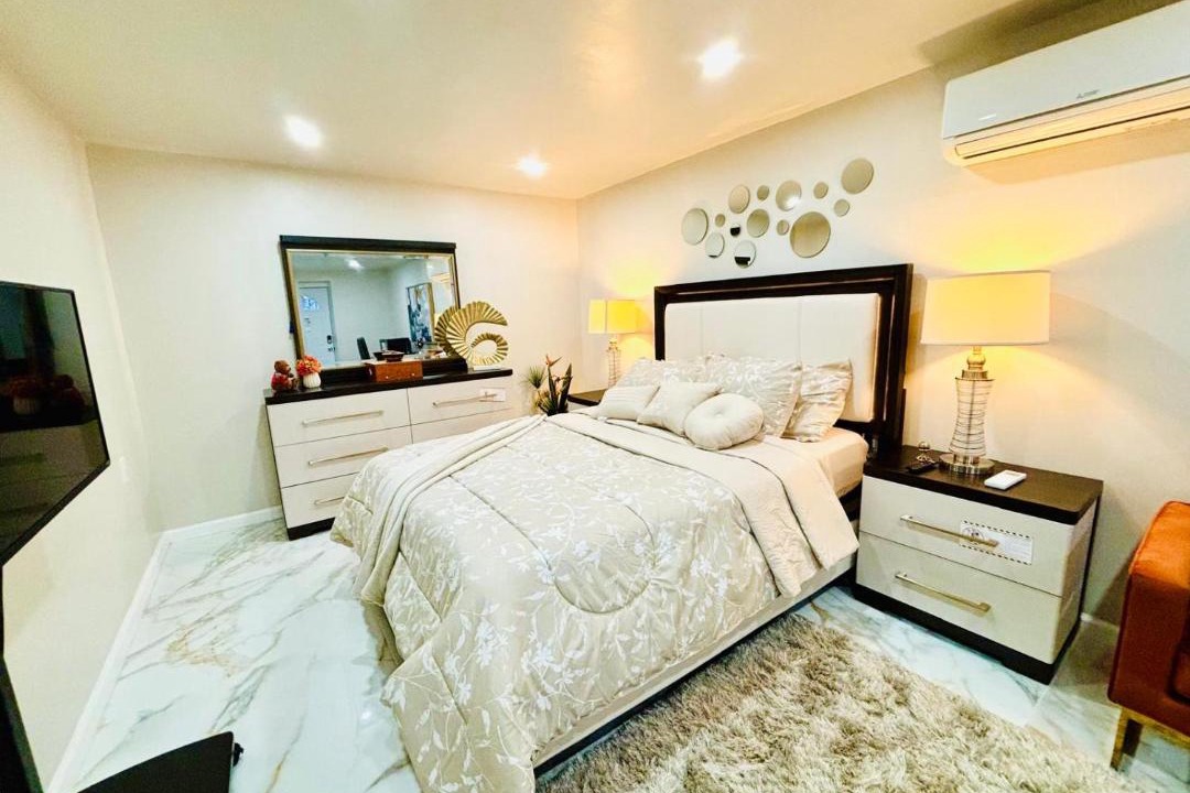 Photo of Bedroom in Floral Park