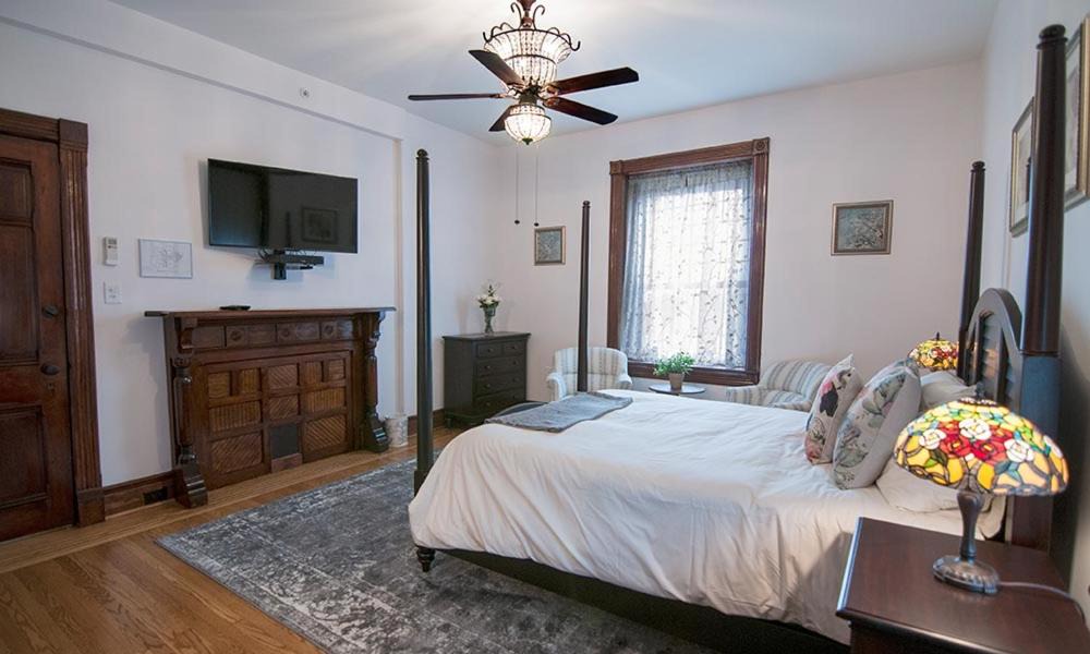 Photo of Bedroom in Conshohocken