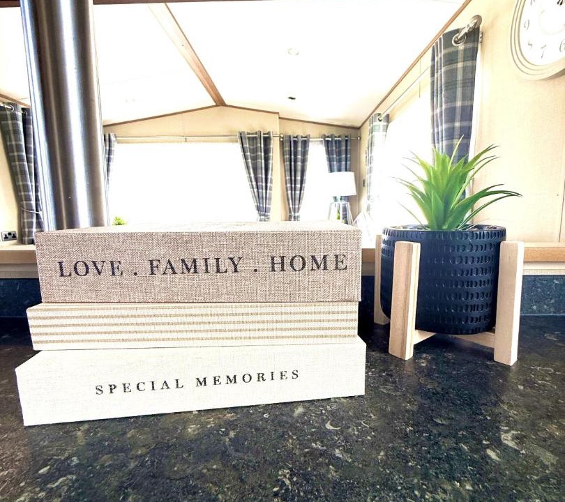 Photo of Others in Cayton Bay