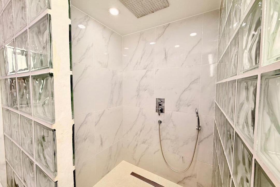 Photo of Bathroom in Metz-Centre – Ancienne Ville