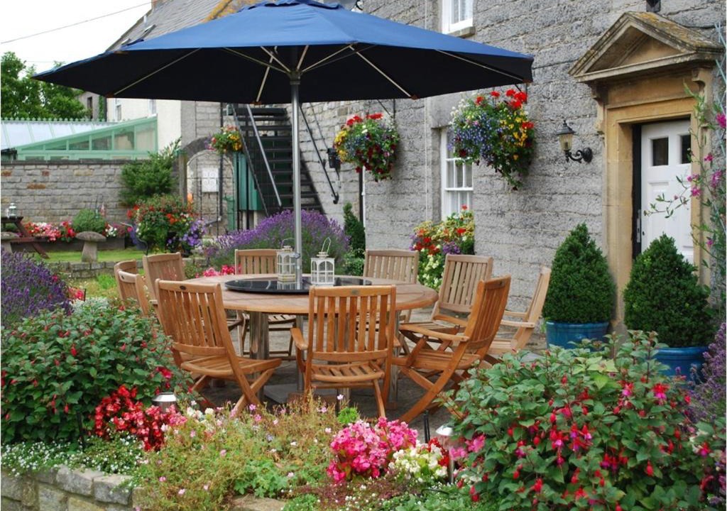 Photo of Others in Lower Godney