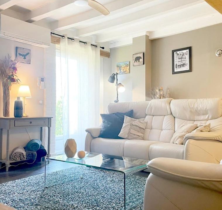 Photo of Livingroom in Denonville