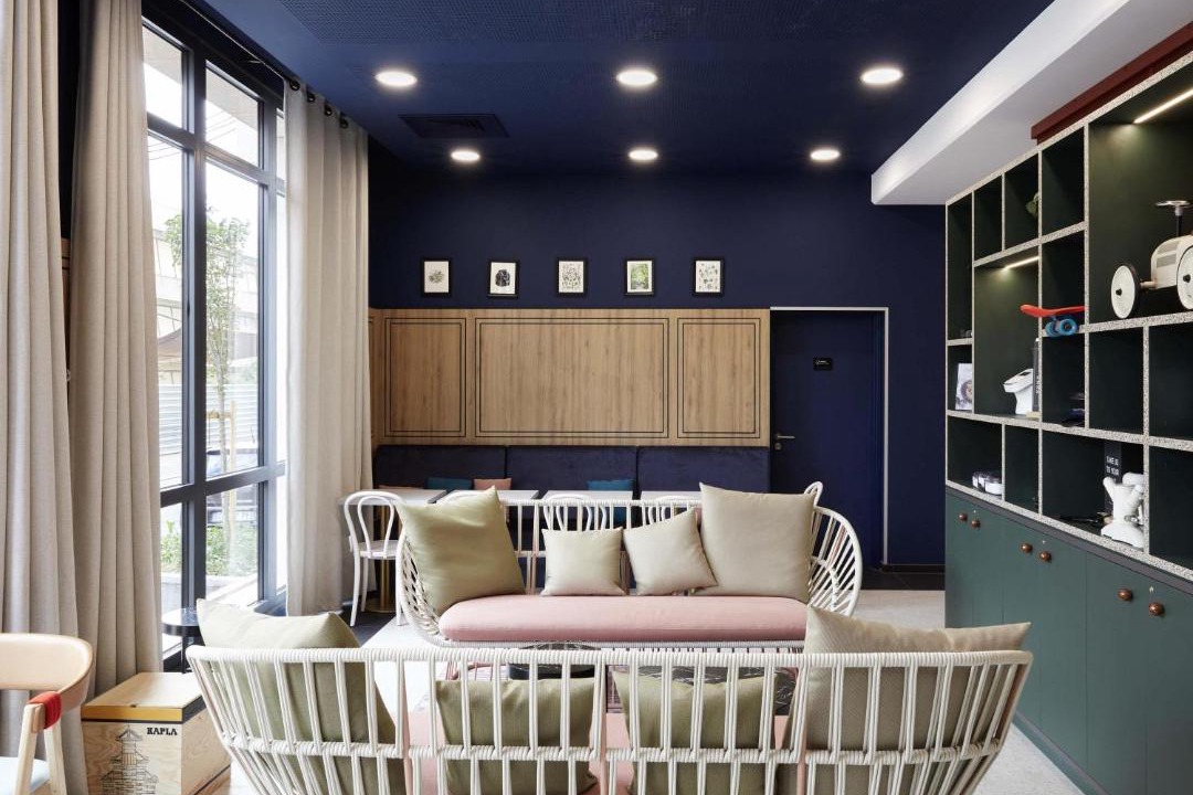 Photo of Others in Suresnes