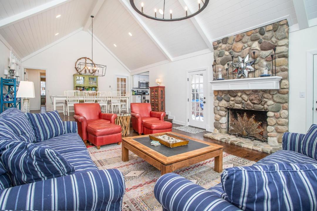 Photo of Livingroom in Benton Harbor