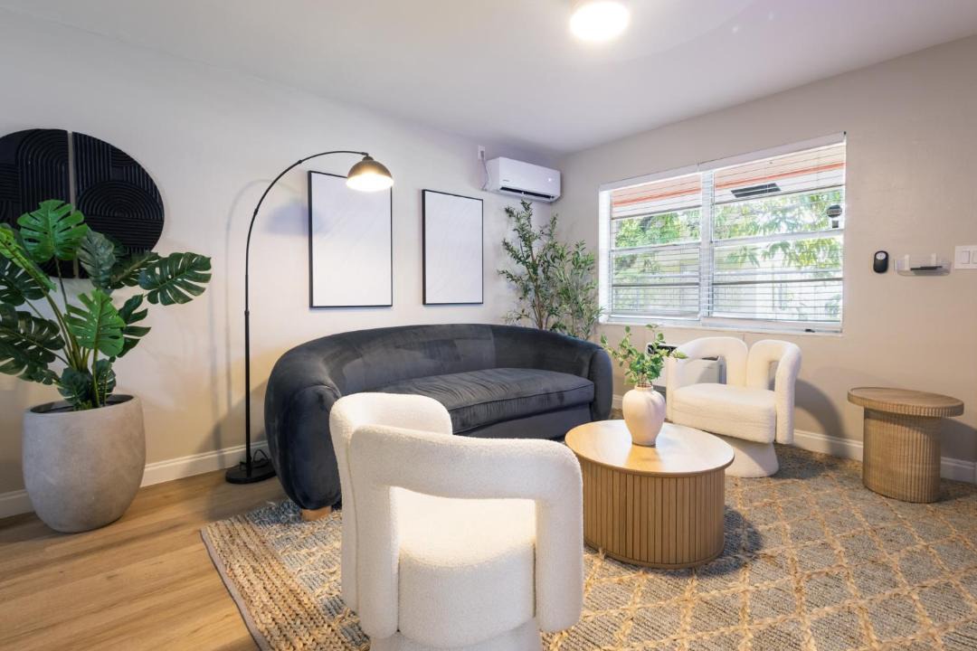 Photo of Others in Parker Ridge