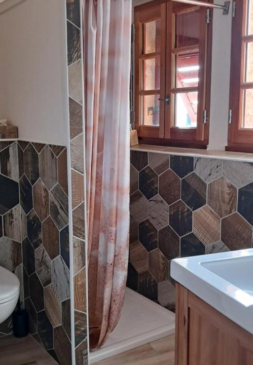 Photo of Bathroom in Montpeyroux