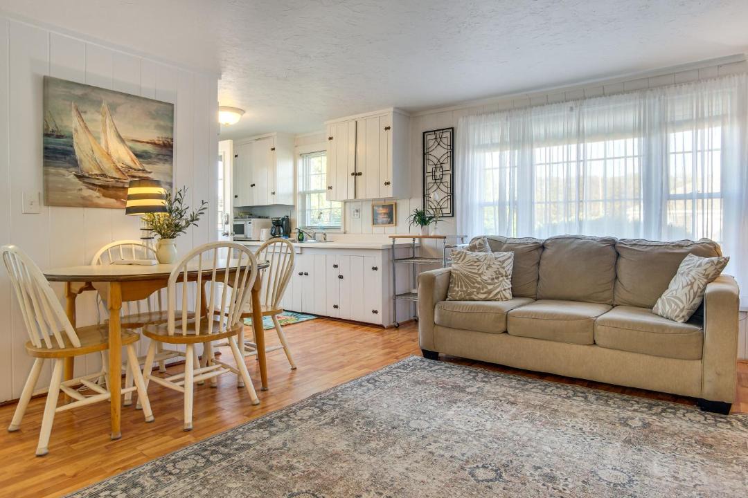 Photo of Others in West Hyannisport