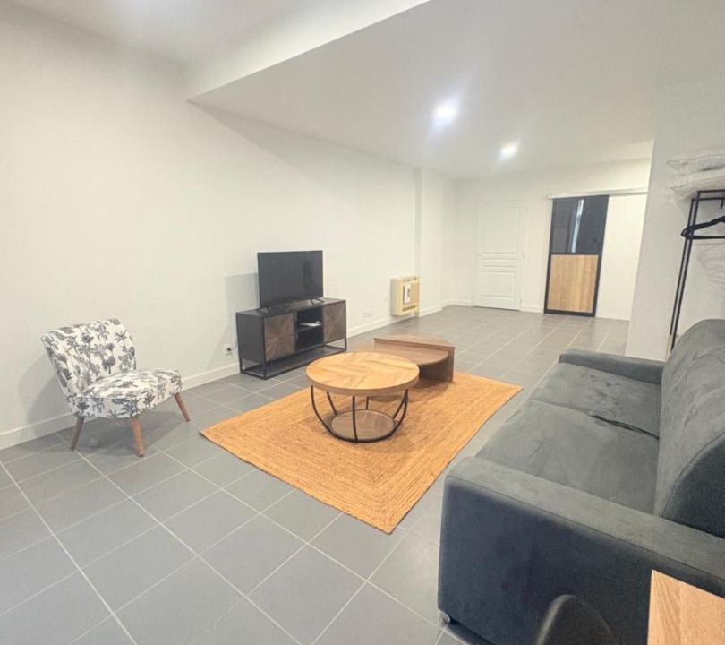 Photo of Others in Pauillac