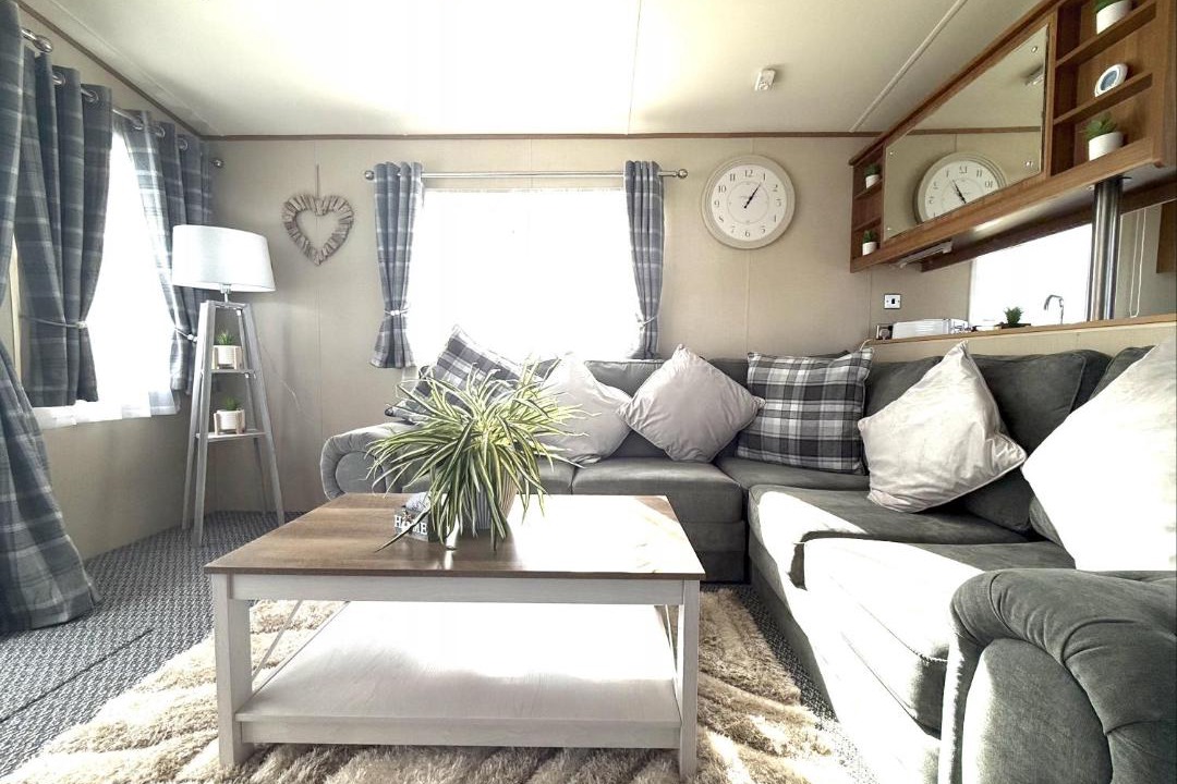 Photo of Others in Cayton Bay