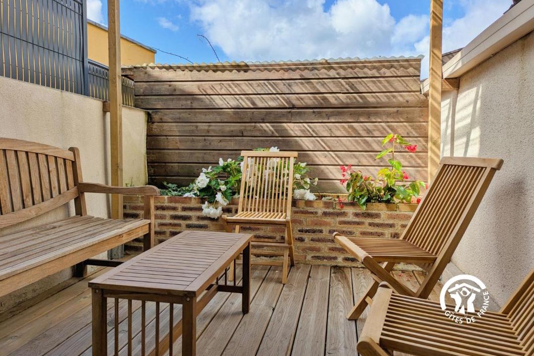 Photo of Patio Balcony in Louverne